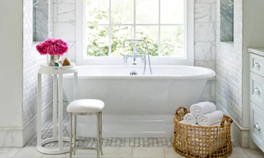 10 Luxe Hamptons Style Bathrooms You Will Love | And 6 Design Elements to Inspire You