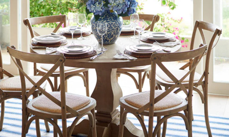8 Perfect Round Hamptons Dining Table to Inspire You | Tips for Styling and Choosing the Right Round Table