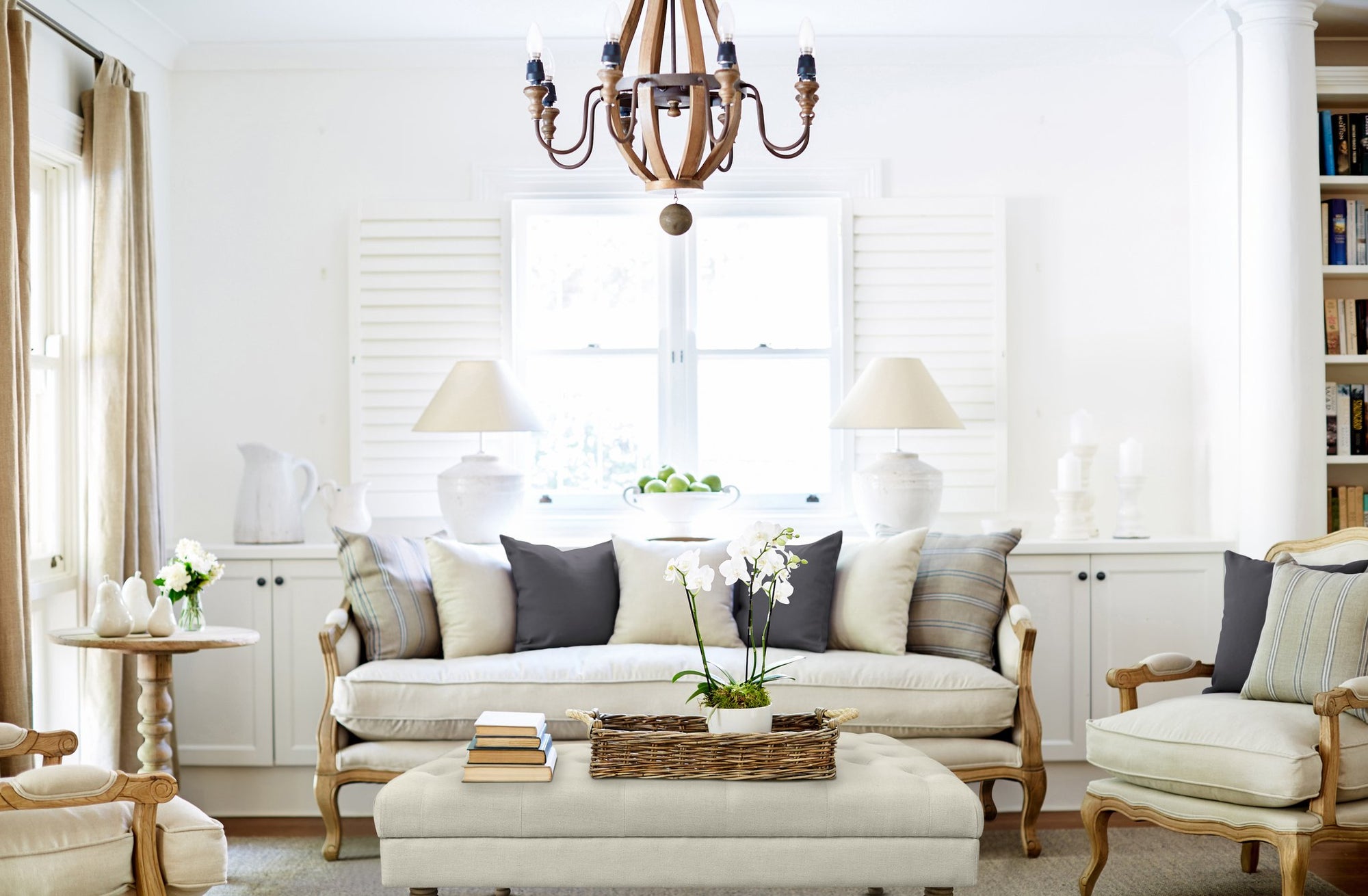 French Provincial Style - Relaxed Elegance for your Living Room
